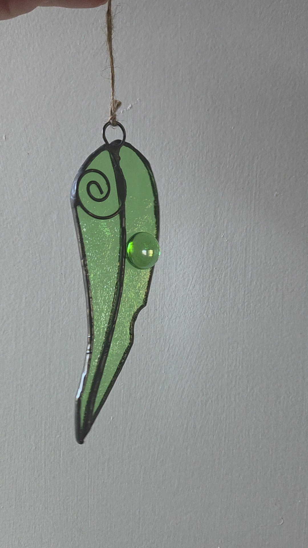 Gum Leaf water drop Handcrafted leadlight sun catcher glass gum leaf 🍃