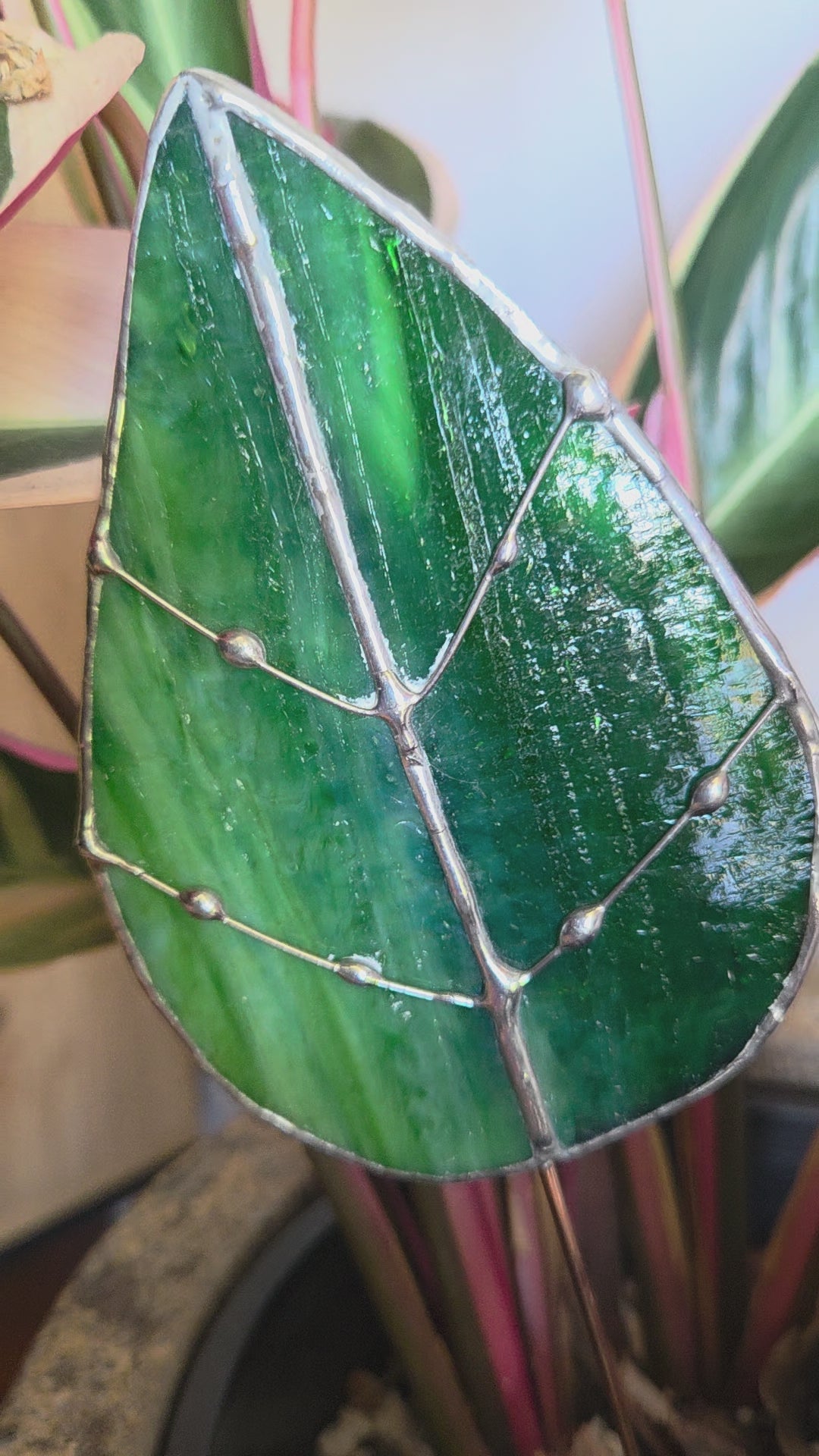Leadlight stained glass sun catcher plant stake leaf green plant decoration