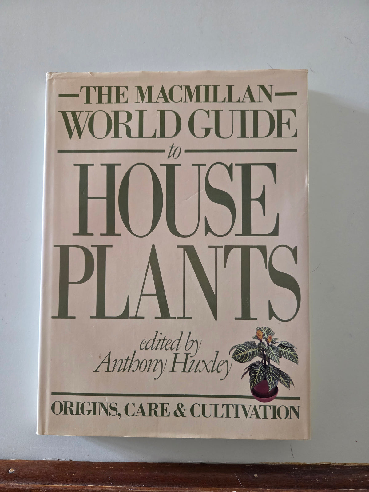 Vintage House Plant Book - The Macmillan World Guide to House Plants